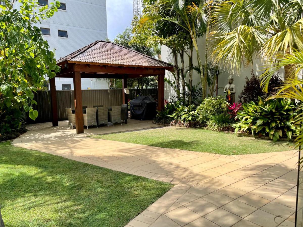 Burleigh Palms Holiday Apartments 골드코스트 외부 사진