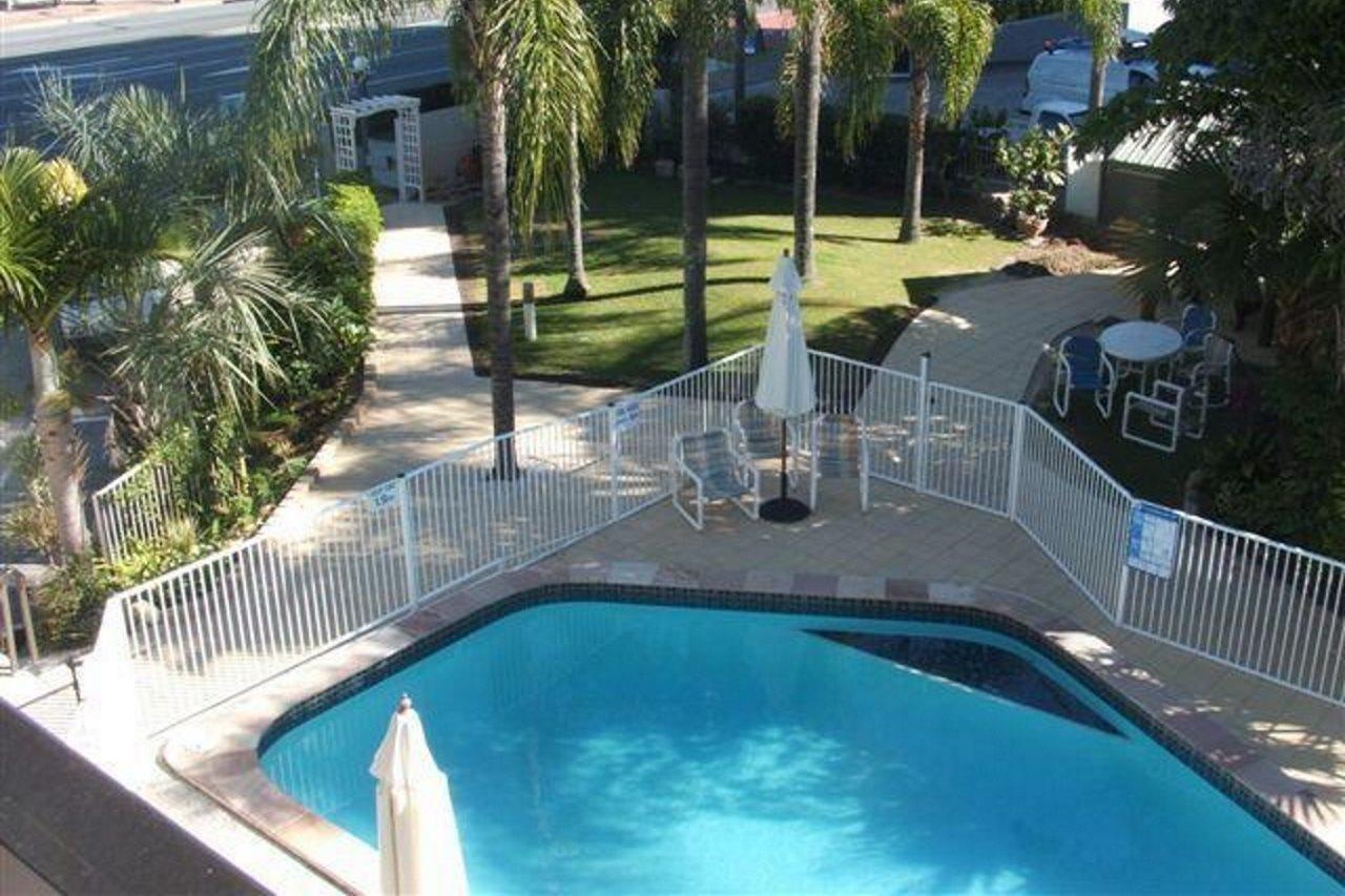 Burleigh Palms Holiday Apartments 골드코스트 외부 사진