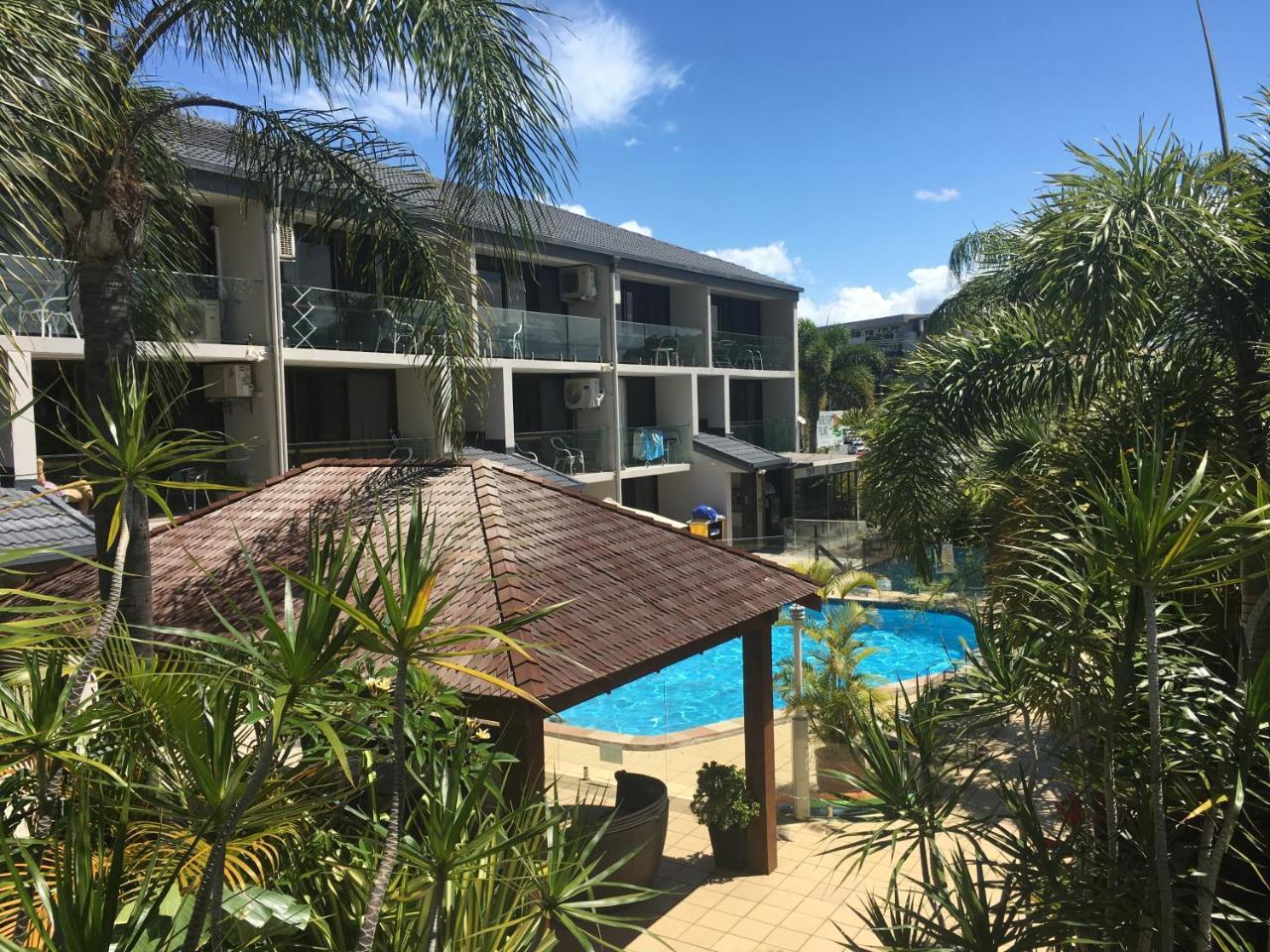 Burleigh Palms Holiday Apartments 골드코스트 외부 사진